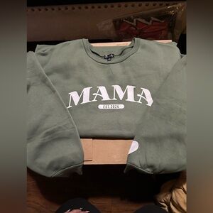 Maternity crew neck